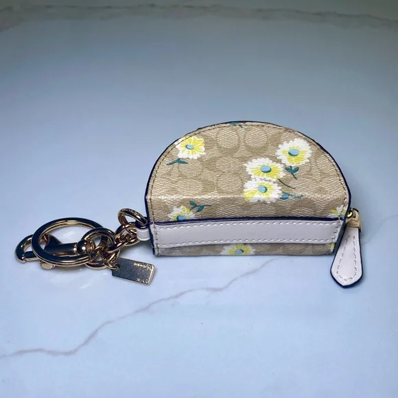Coach Mini Keychain Coin Purse - Signature Canvas with Daisies (NEW) - Picture 2 of 3